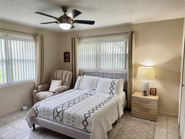 5800 SAGUNTO STREET, Orlando, FL 32807