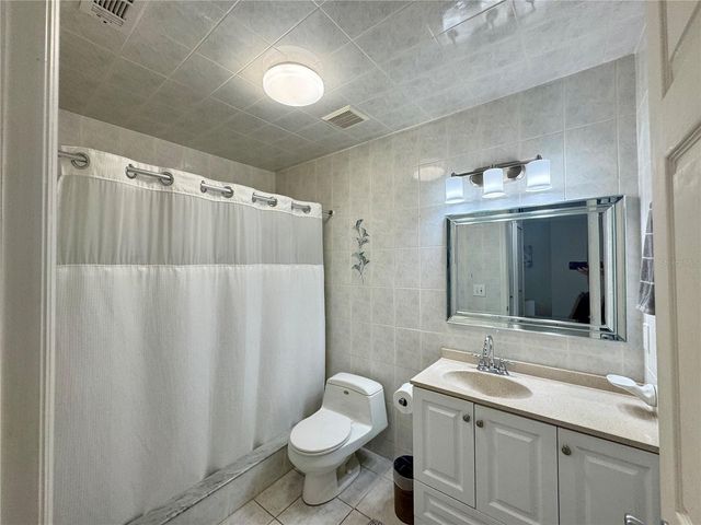 5800 SAGUNTO STREET, Orlando, FL 32807