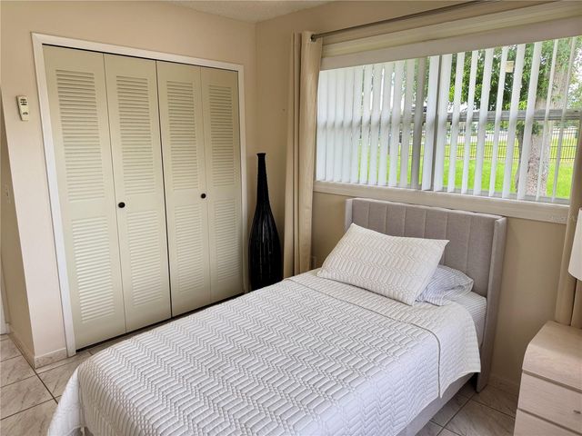 5800 SAGUNTO STREET, Orlando, FL 32807