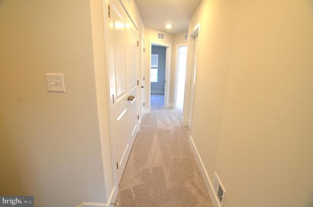 1832 PARHAM WAY, Baltimore, MD 21244