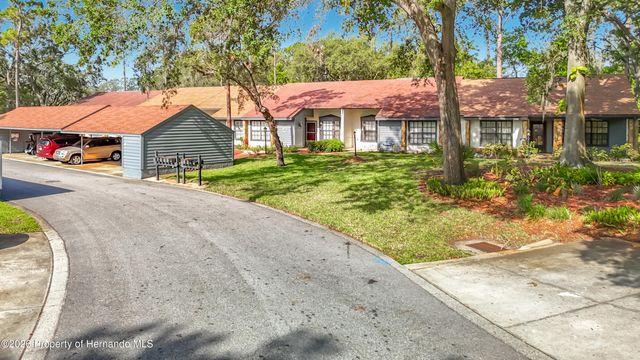 2077 Woodcutter Court, Spring Hill, FL 34606