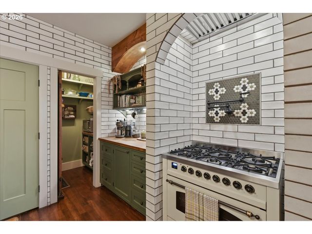 2207 Sw 6TH Ave, Camas, WA 98607