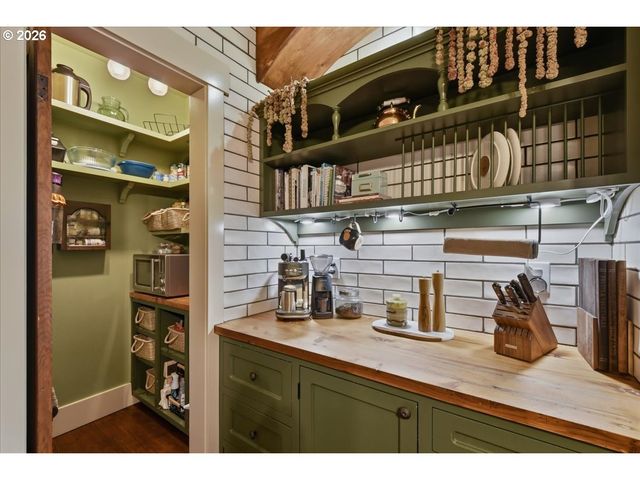 2207 Sw 6TH Ave, Camas, WA 98607