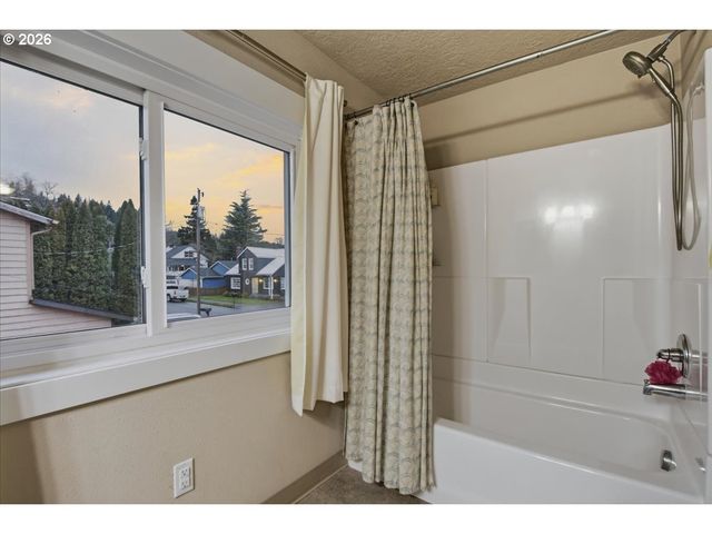 2207 Sw 6TH Ave, Camas, WA 98607