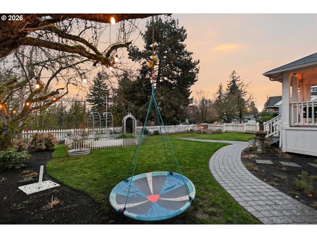 2207 Sw 6TH Ave, Camas, WA 98607