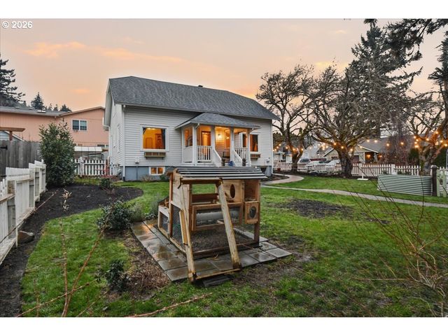 2207 Sw 6TH Ave, Camas, WA 98607