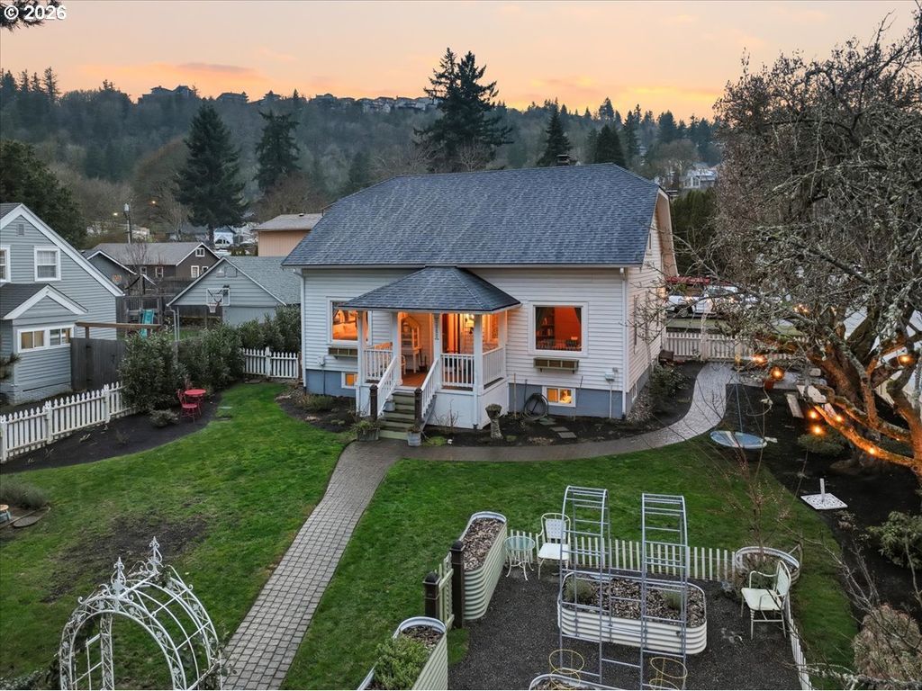 2207 Sw 6TH Ave, Camas, WA 98607