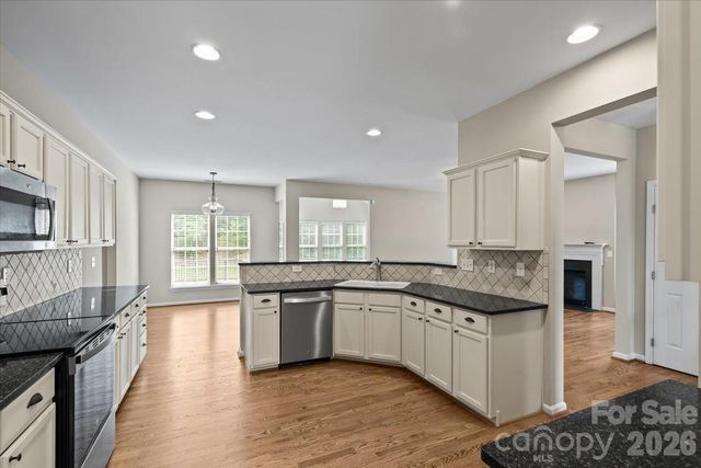 7934 Harbor Ridge Court, Denver, NC 28037