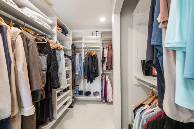209 Commonwealth Ave 2A, Newton, MA 02467