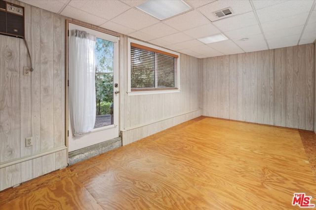 3770 Whiting Manor Lane, Glendale, CA 91208