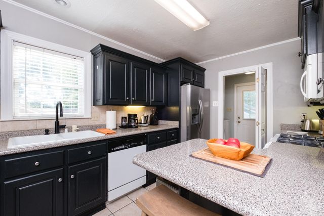 220 Pine Valley Road, Little Rock, AR 72207