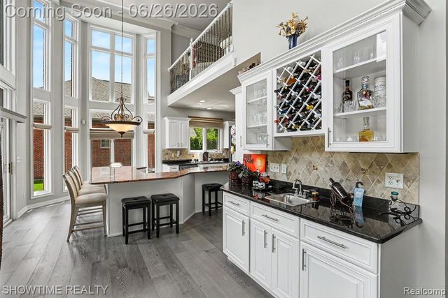 54676 Woodcreek Boulevard, Utica, MI 48315