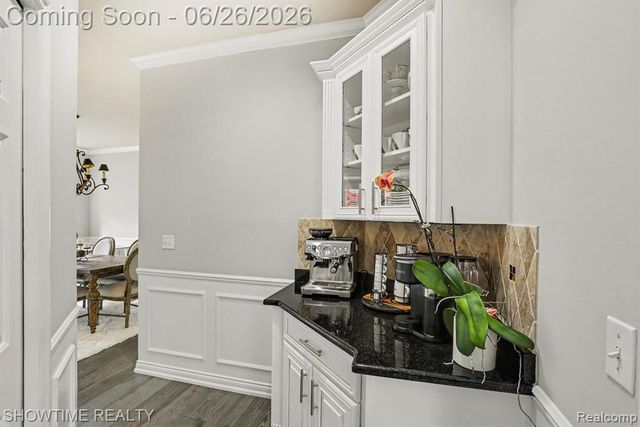 54676 Woodcreek Boulevard, Utica, MI 48315