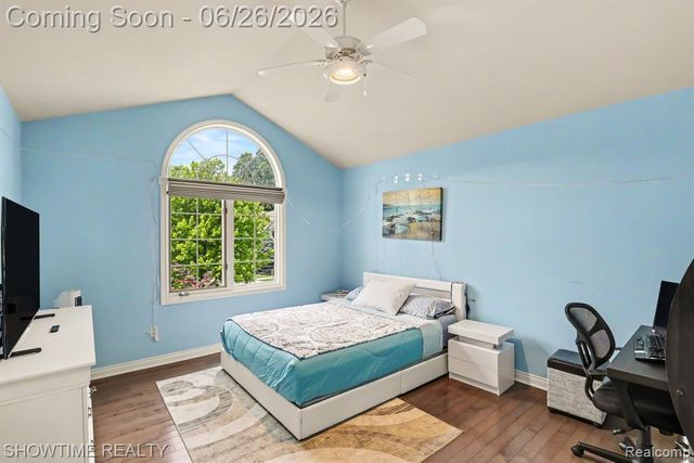 54676 Woodcreek Boulevard, Utica, MI 48315