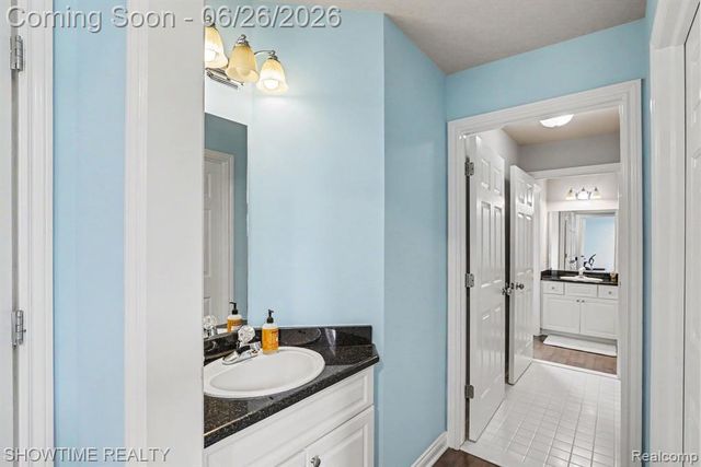 54676 Woodcreek Boulevard, Utica, MI 48315