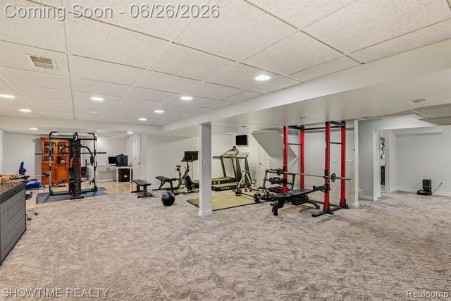 54676 Woodcreek Boulevard, Utica, MI 48315