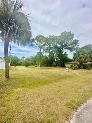 00 Penny Lane, Lakewood Park, FL 34951