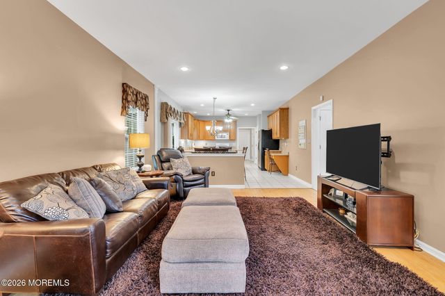 3 Kingfisher Court, Jackson, NJ 08527