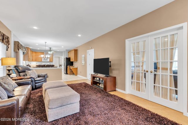 3 Kingfisher Court, Jackson, NJ 08527