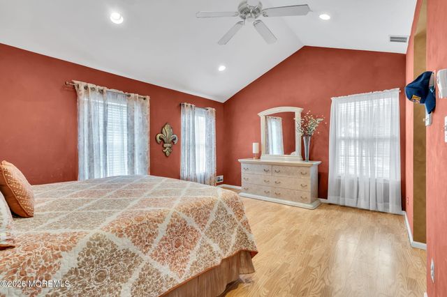 3 Kingfisher Court, Jackson, NJ 08527