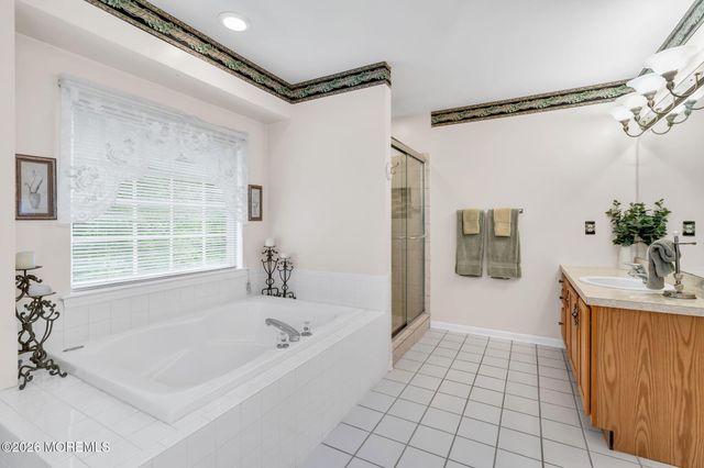 3 Kingfisher Court, Jackson, NJ 08527