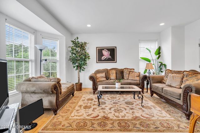 3 Kingfisher Court, Jackson, NJ 08527
