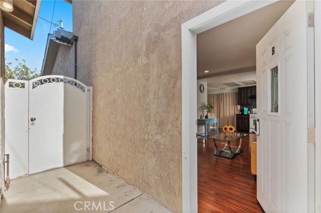 2040 Kilson Drive, Santa Ana, CA 92707