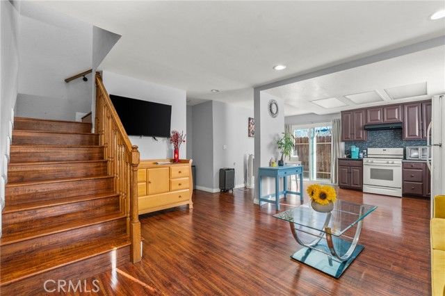 2040 Kilson Drive, Santa Ana, CA 92707