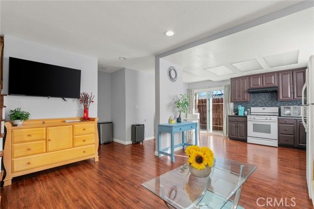 2040 Kilson Drive, Santa Ana, CA 92707