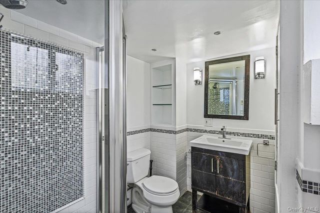 19-01 21st Drive, Astoria, NY 11105