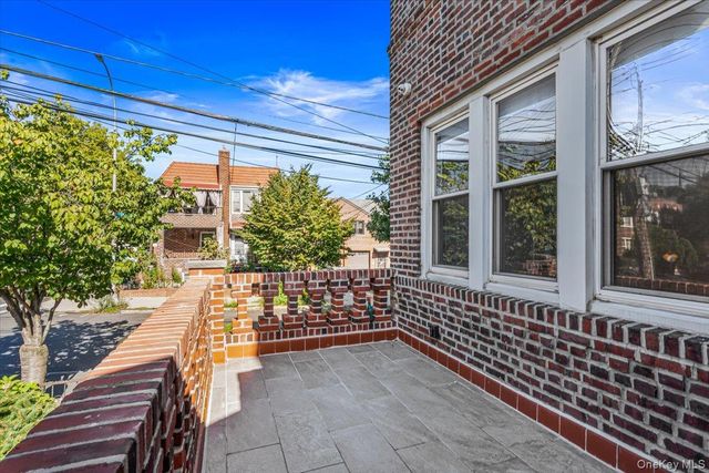19-01 21st Drive, Astoria, NY 11105