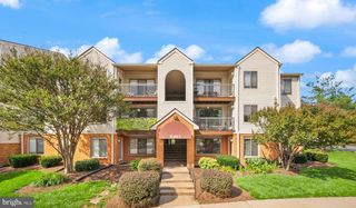 8463 CROZIER CT #104, Manassas, VA 20110