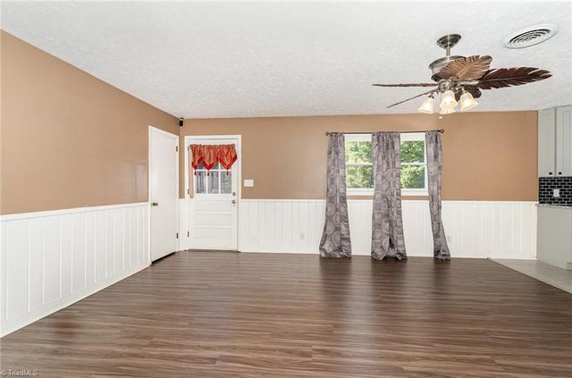 1270 Rainbow Road, Advance, NC 27006