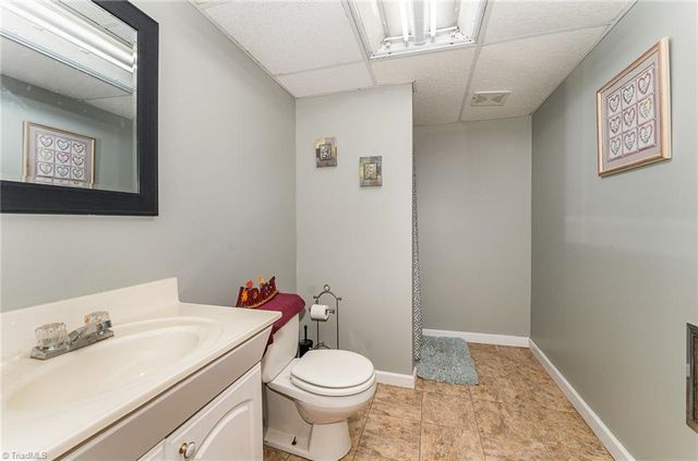 1270 Rainbow Road, Advance, NC 27006