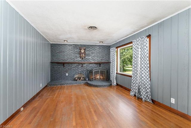 1270 Rainbow Road, Advance, NC 27006