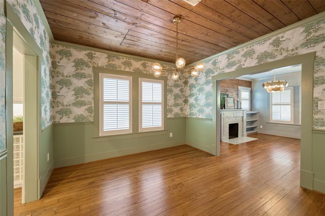 816 Le Green Street, Houston, TX 77008