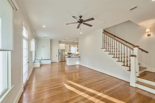 816 Le Green Street, Houston, TX 77008