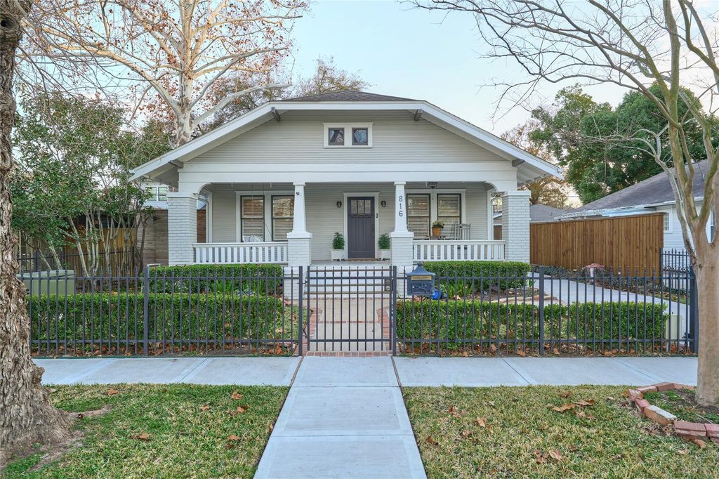 816 Le Green Street, Houston, TX 77008