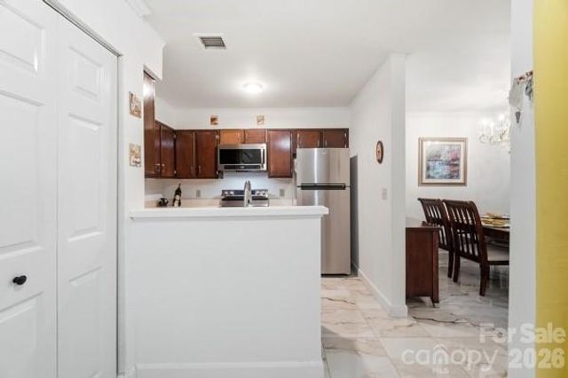 4816 Spring Lake Road, Charlotte, NC 28212