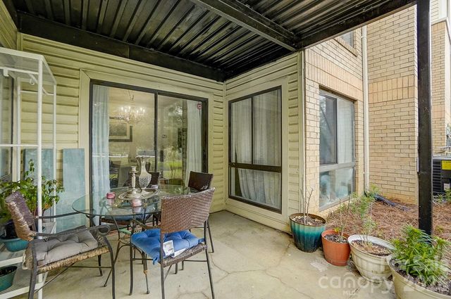 4816 Spring Lake Road, Charlotte, NC 28212