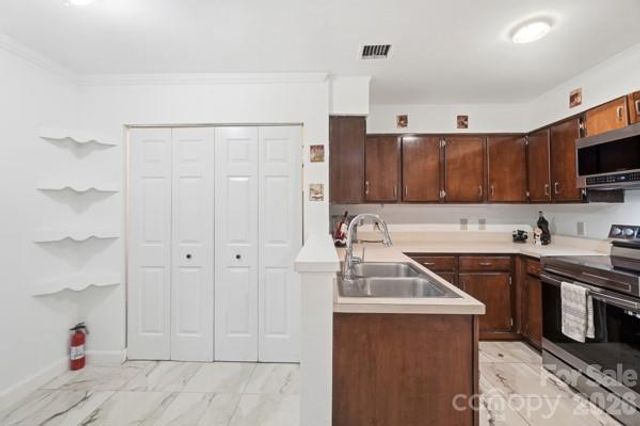 4816 Spring Lake Road, Charlotte, NC 28212