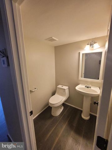 22 RIPLEY RD, Stafford, VA 22556