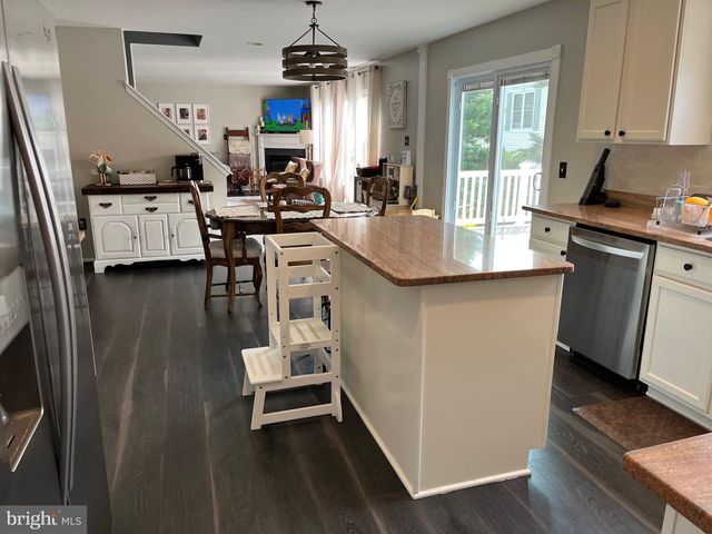 22 RIPLEY RD, Stafford, VA 22556