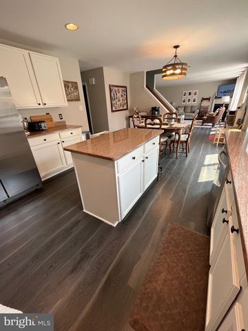 22 RIPLEY RD, Stafford, VA 22556
