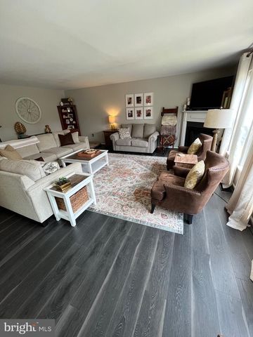 22 RIPLEY RD, Stafford, VA 22556