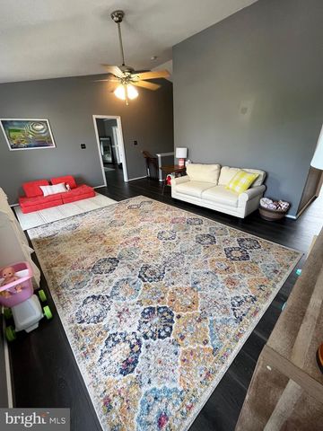 22 RIPLEY RD, Stafford, VA 22556