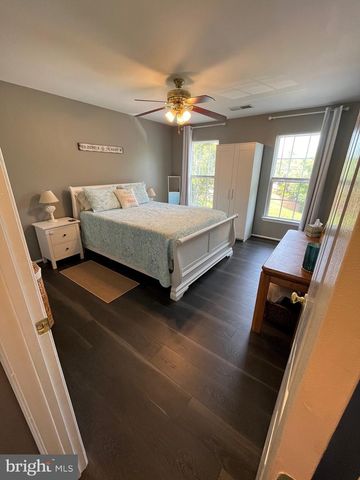 22 RIPLEY RD, Stafford, VA 22556