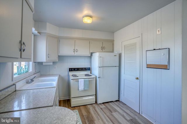 7 STEELE RD, Dover, DE 19901