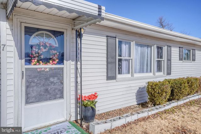 7 STEELE RD, Dover, DE 19901