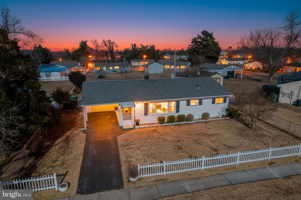 7 STEELE RD, Dover, DE 19901